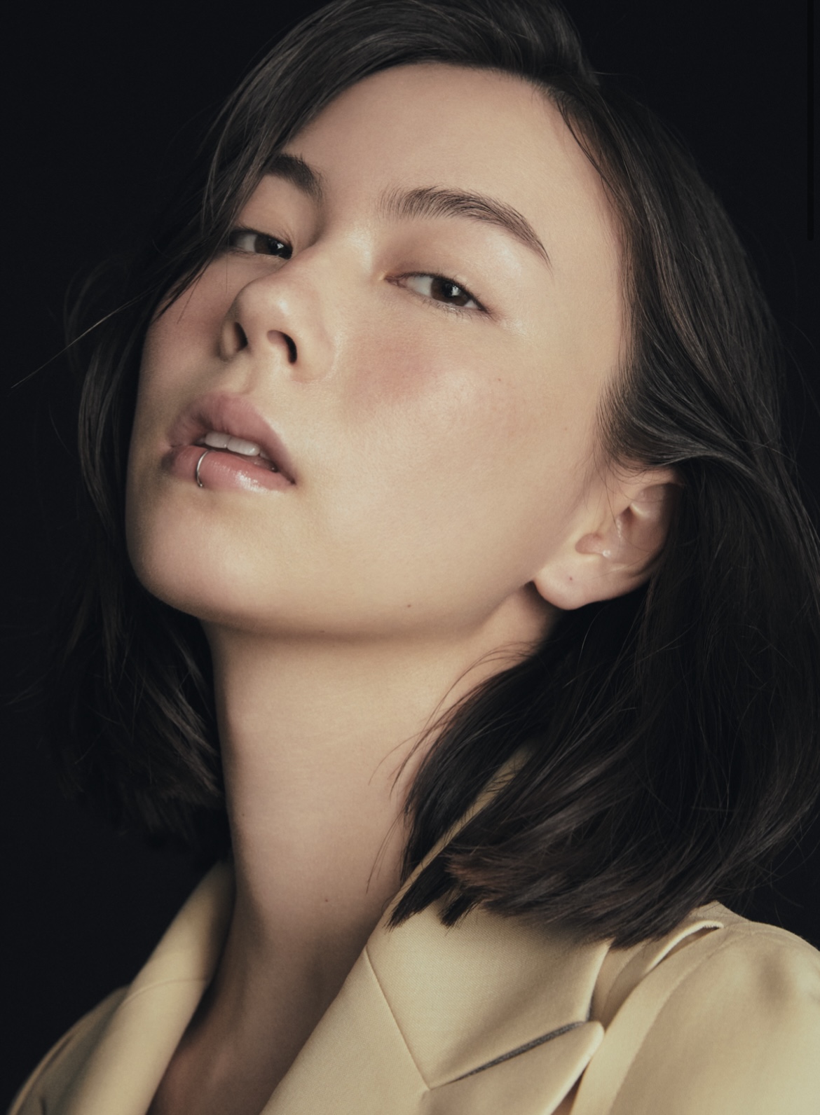 Lauren Tsai / miumiu(within)
