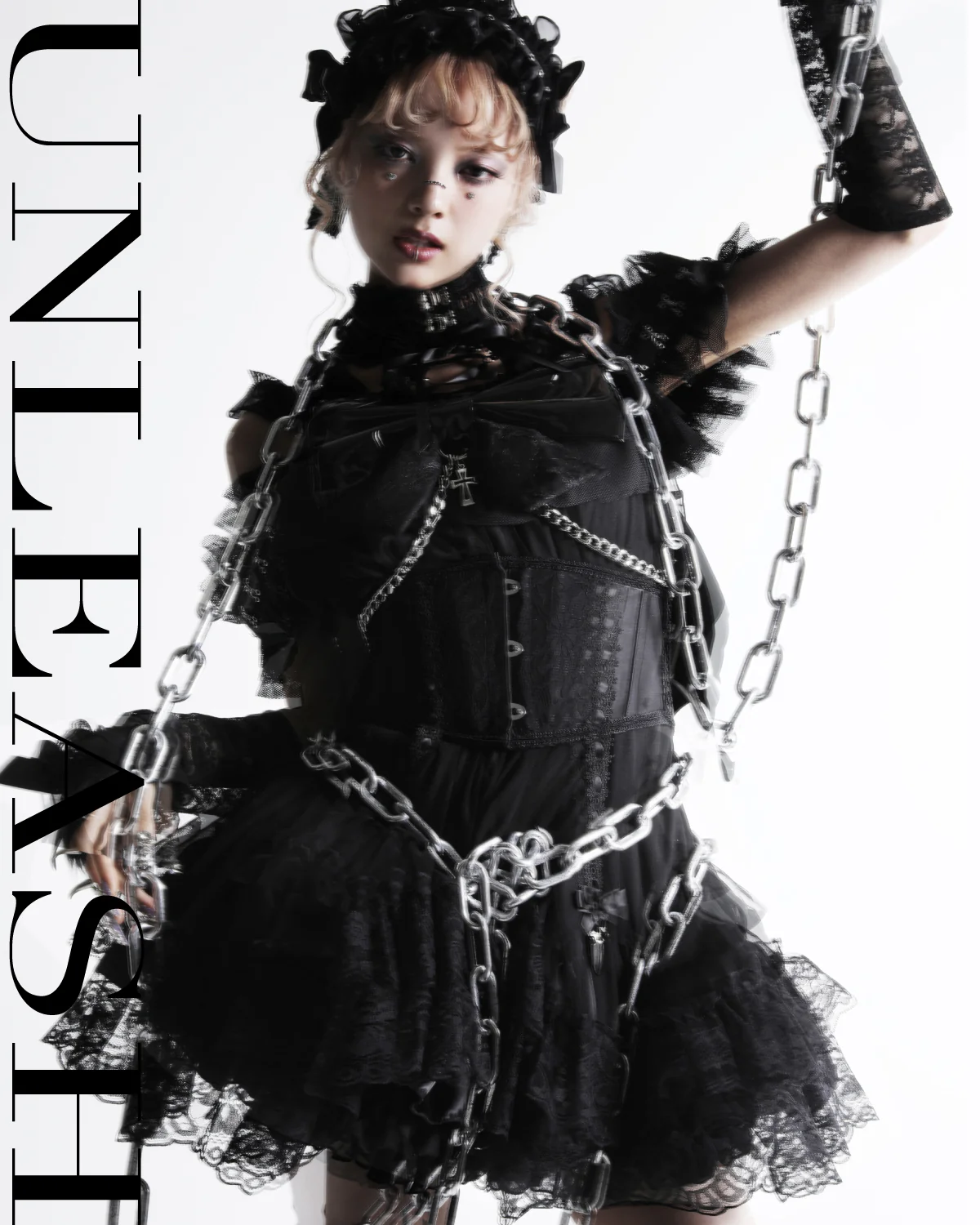 MAJOH “MINI DEVIL LOOK STYLE”